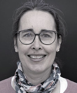 Porträttbild på Maria Sjölund